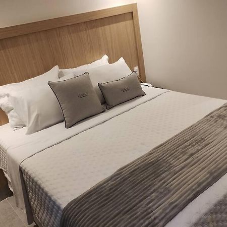 Apto 203 Legacy Suites โจเอาเปสโซอา ภายนอก รูปภาพ